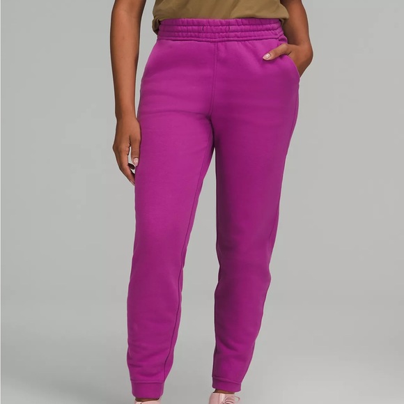 Lululemon Loungeful High-Rise JoggerFull Length